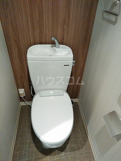 20/30 トイレ