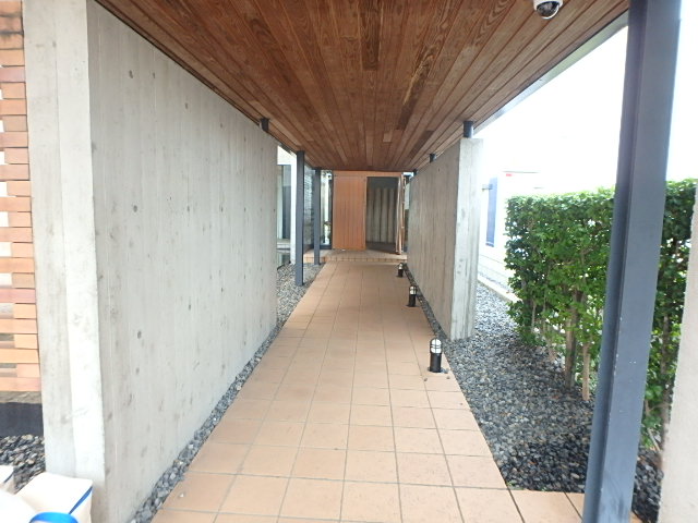 20/29 エントランス