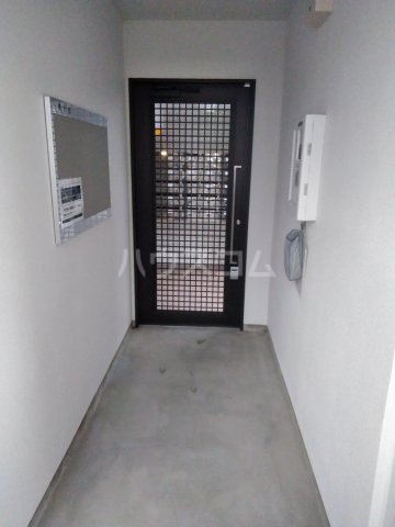 21/28 エントランス