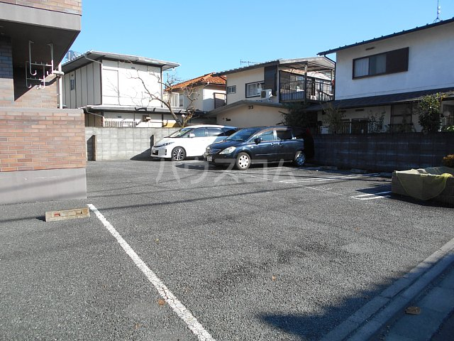 25/25 駐車場