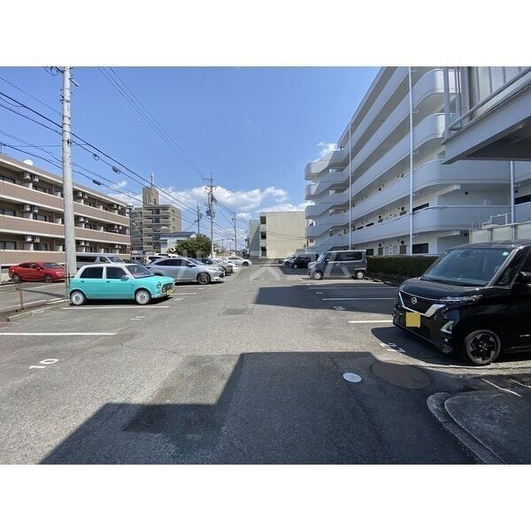 14/17 駐車場