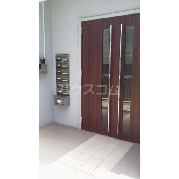 16/24 エントランス