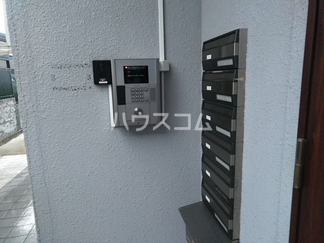 17/26 エントランス