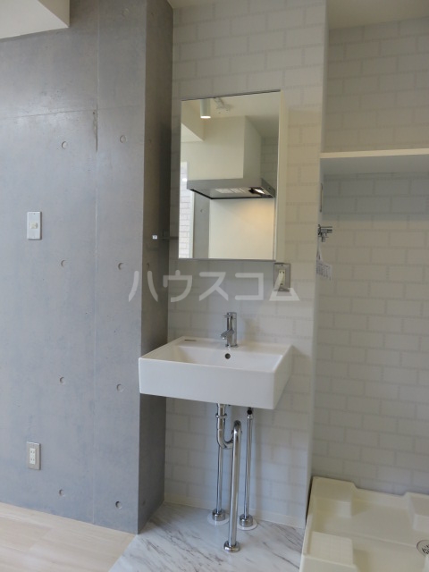 16/30 洗面