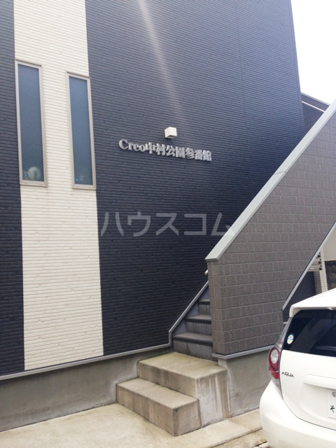 22/30 エントランス