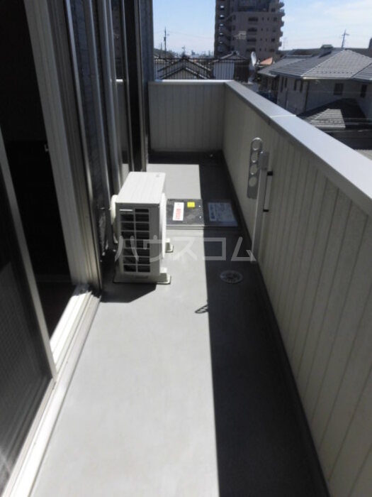 17/30 バルコニー