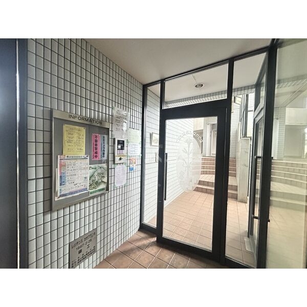 2/10 エントランス