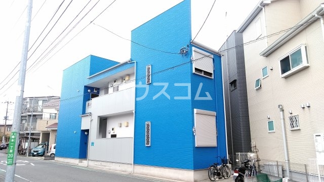 21/30 エントランス