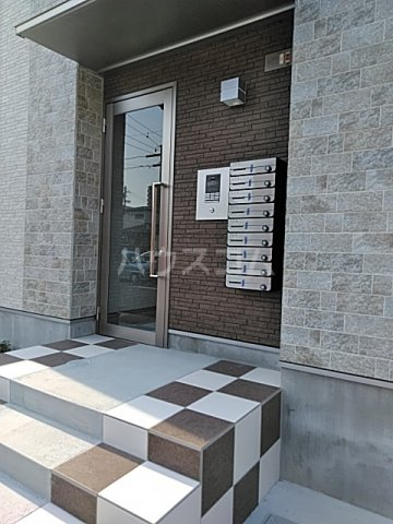 22/30 エントランス