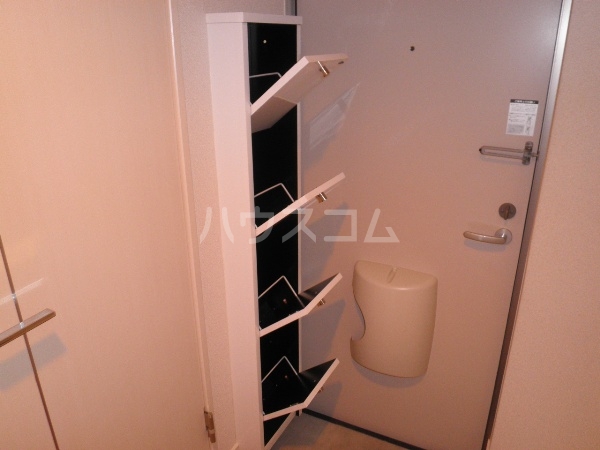 18/24 エントランス