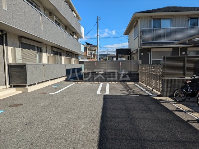 21/30 駐車場