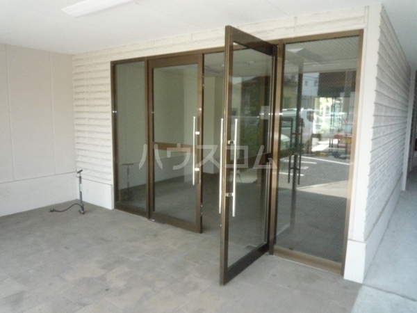 14/21 エントランス