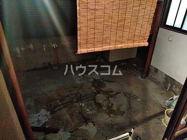 18/25 バルコニー