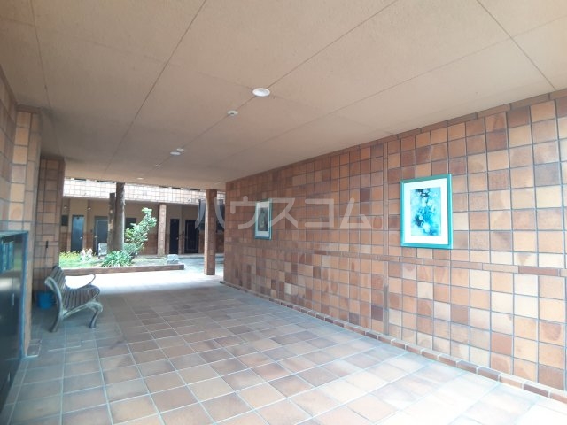 22/30 エントランス