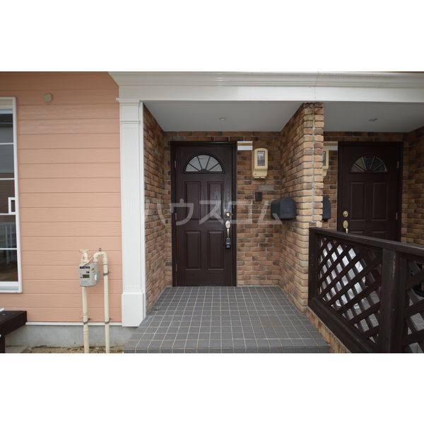 13/13 エントランス