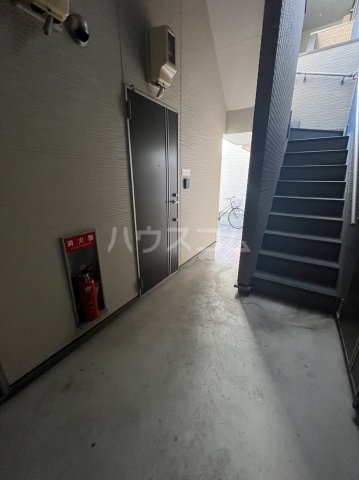 21/28 エントランス