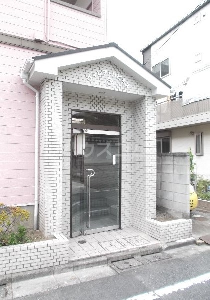 2/6 エントランス
