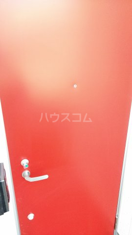 18/26 エントランス