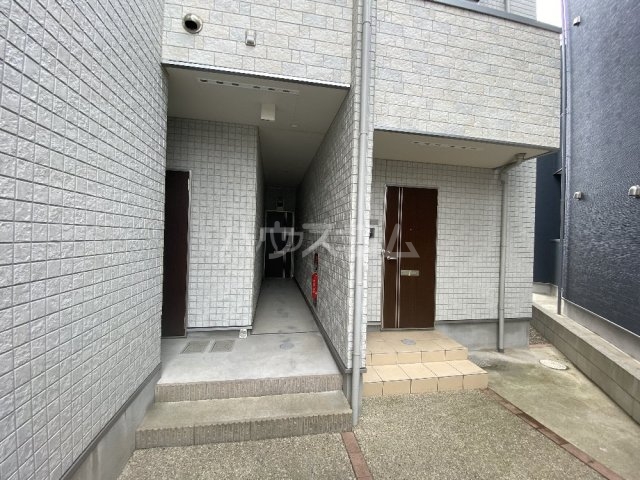 20/28 エントランス