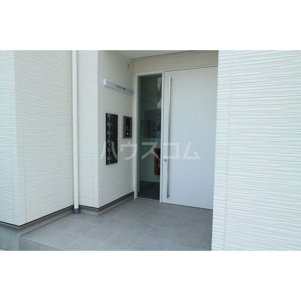 15/24 エントランス