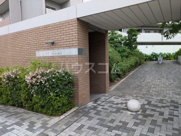 18/24 エントランス