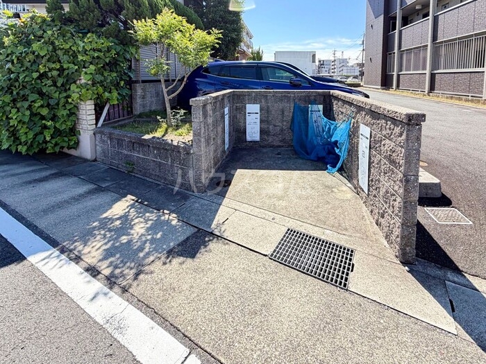 26/30 駐車場