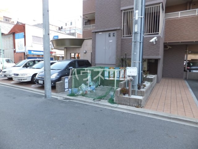 19/26 駐車場