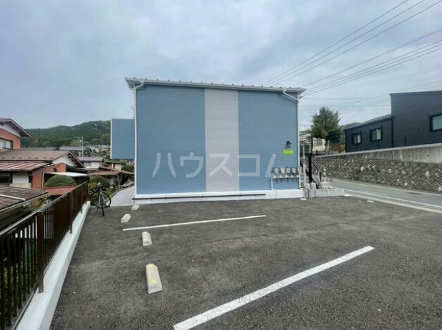 2/2 駐車場