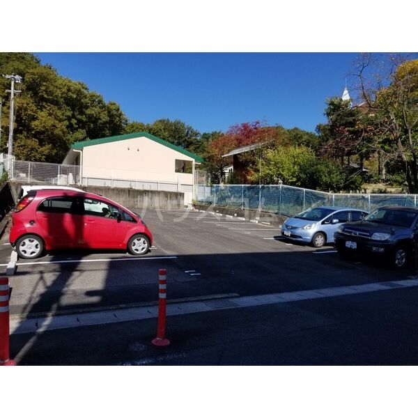 14/21 駐車場