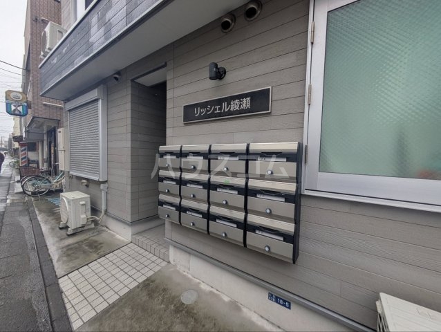 3/4 エントランス