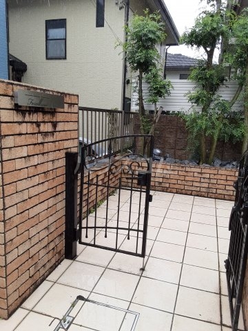 17/19 エントランス