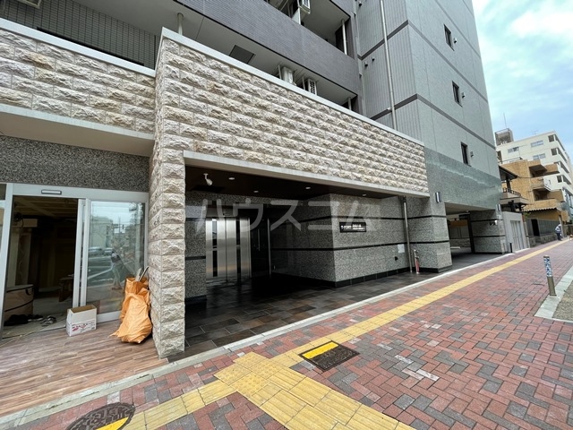 22/29 エントランス