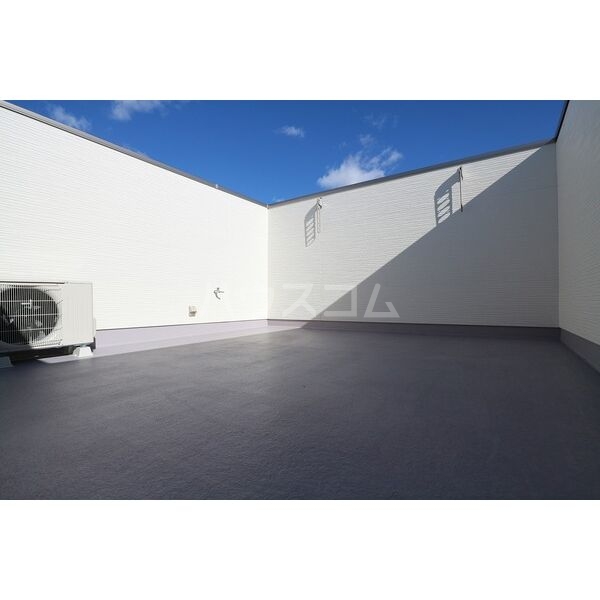 14/22 バルコニー