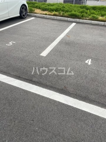 22/29 駐車場
