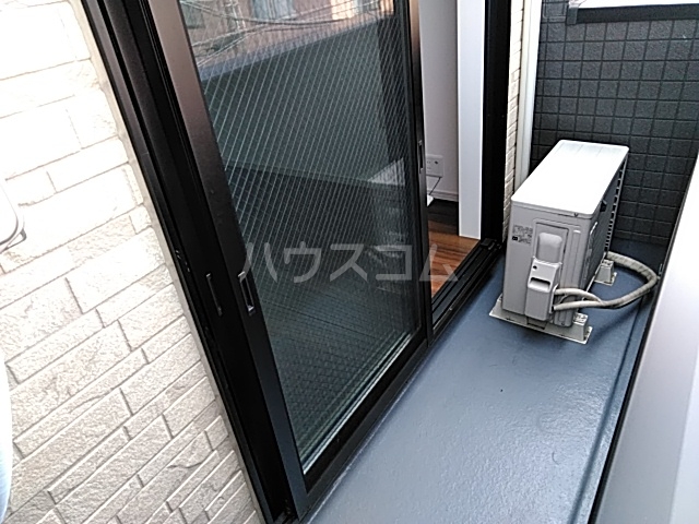 18/28 バルコニー