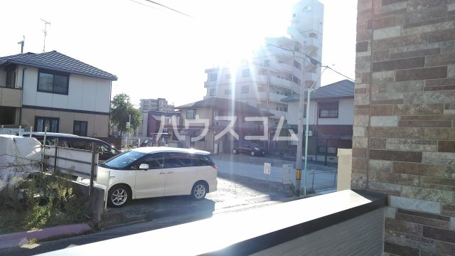 2/5 駐車場