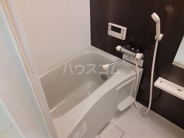 14/28 浴室