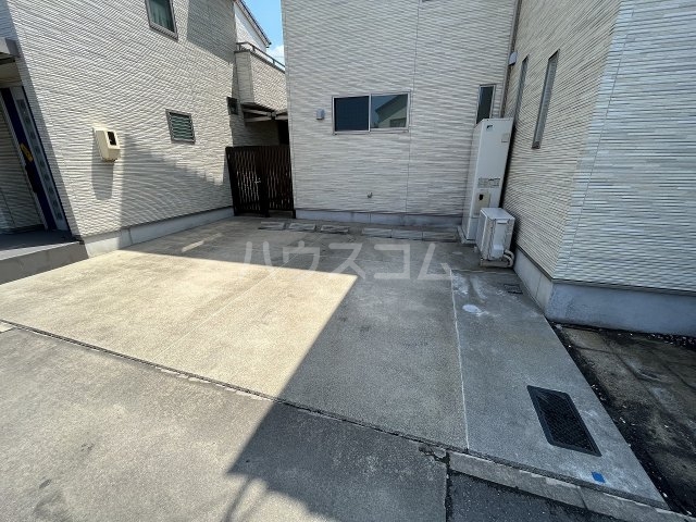 22/30 駐車場