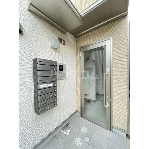 17/25 エントランス