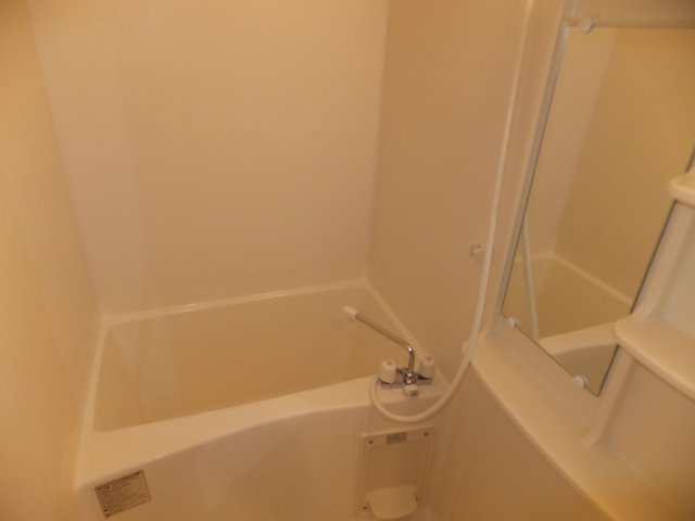 13/29 浴室