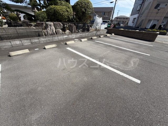 22/30 駐車場