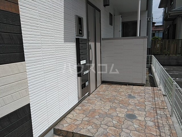 20/29 エントランス