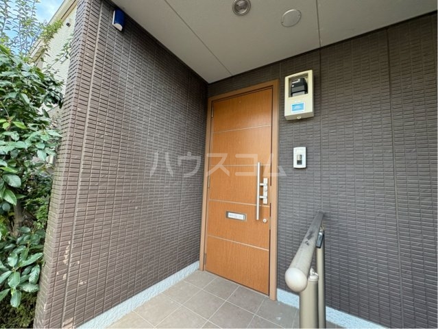 22/30 エントランス