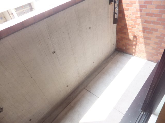 17/30 バルコニー