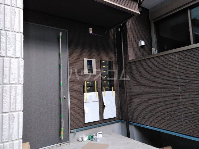 22/30 エントランス