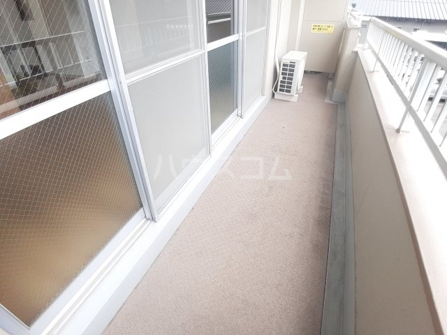 21/30 バルコニー