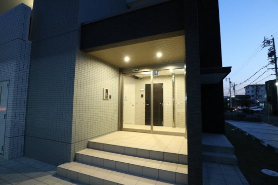 17/27 エントランス