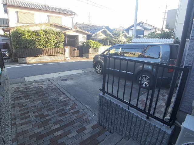 22/23 駐車場