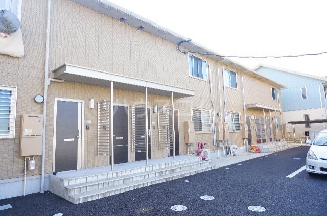 21/23 エントランス