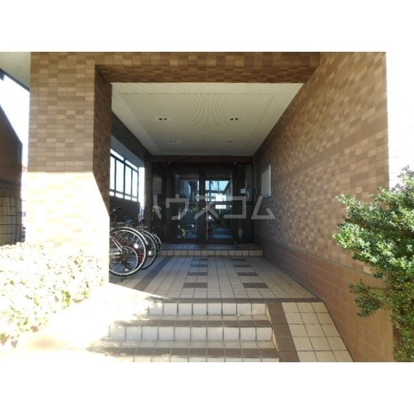 17/24 エントランス